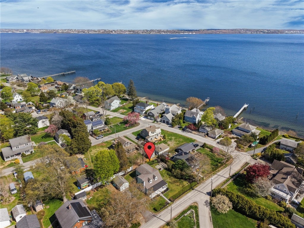 8 Emery Road