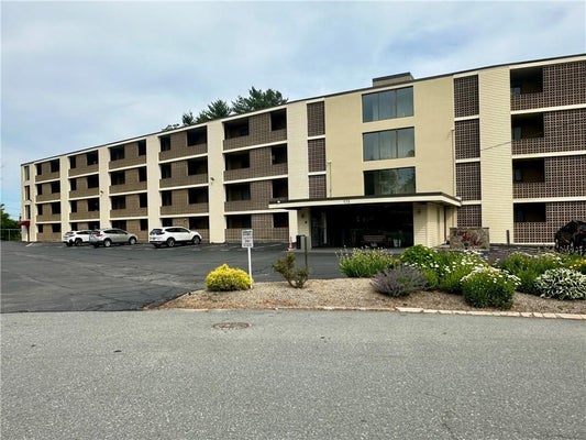 175 HOFFMAN AVE APT 410, CRANSTON, RI 02920 - Image eb3b016e1fa15fca2a6beca0b5beed25/3042301427