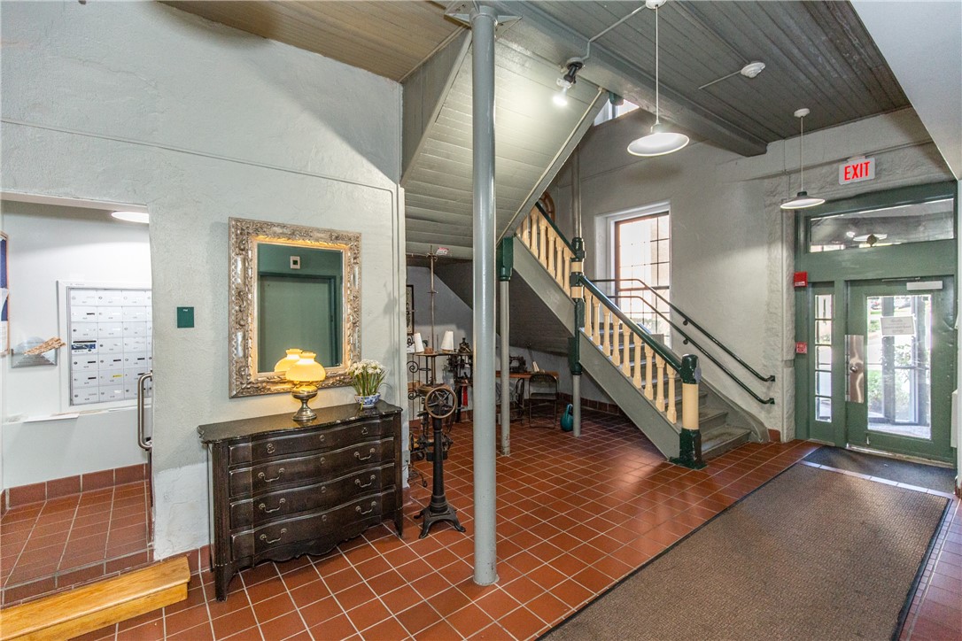 15 Higgins Street 201