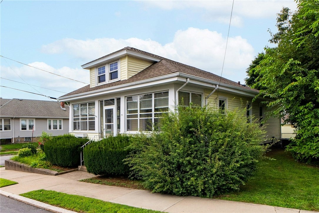 95 Basswood Avenue