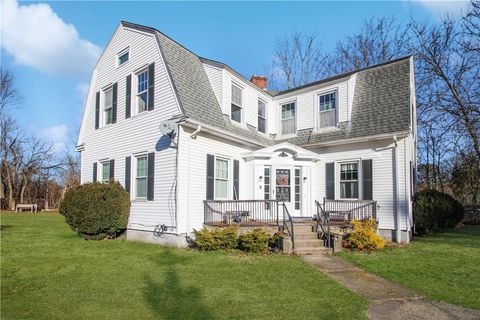 19 Greenman Avenue 2 1/2 Westerly RI 02891