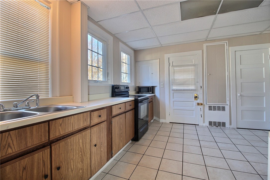 19 Greenman Avenue 2 1/2