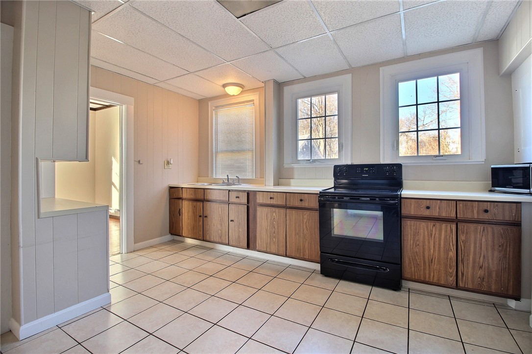 19 Greenman Avenue 2 1/2