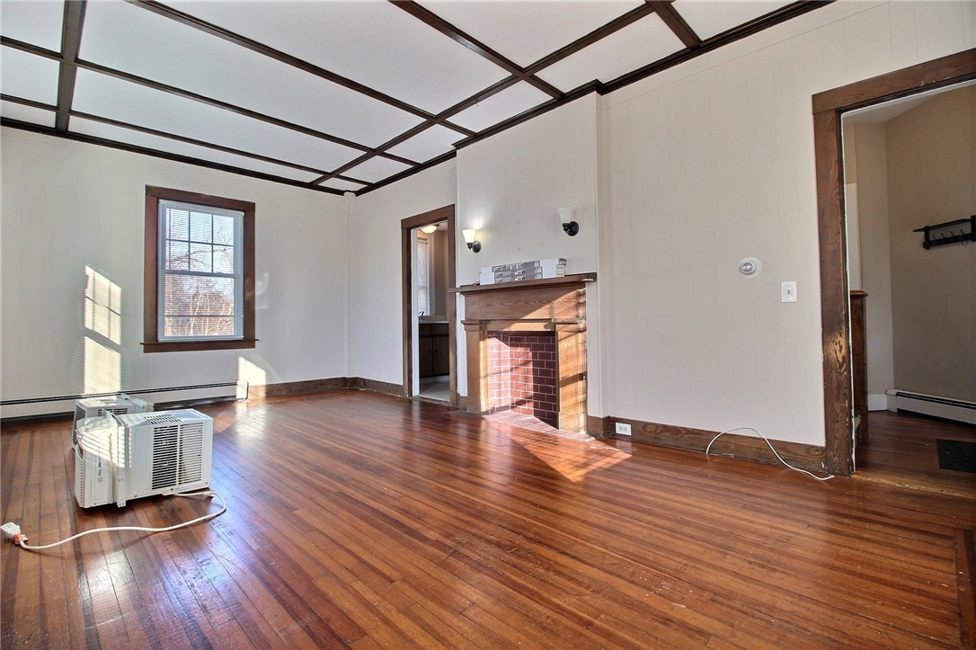 19 Greenman Avenue 2 1/2