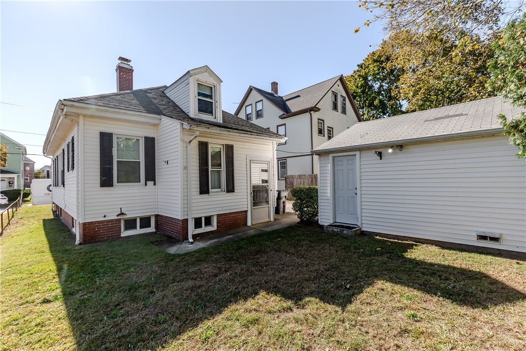 9 Chestnut Avenue