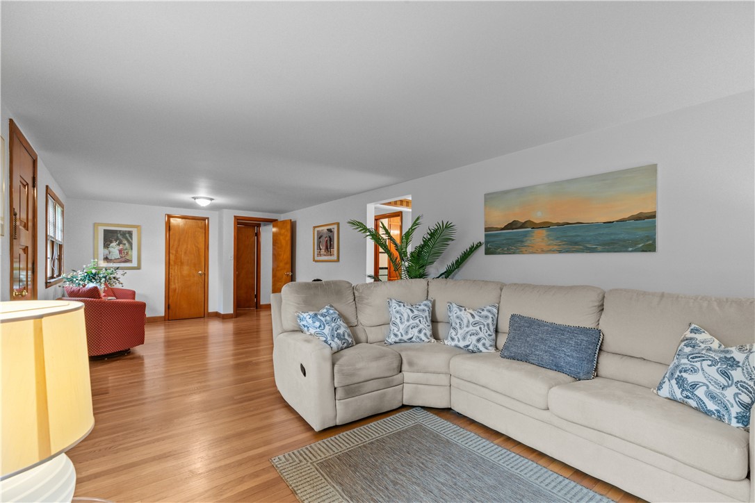 11 Cedar Avenue
