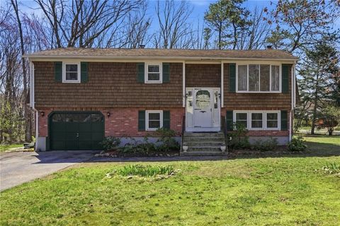 25 Daniel Drive Coventry RI 02816