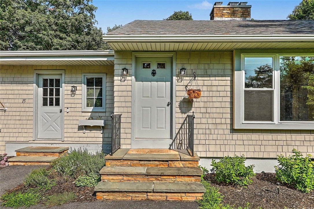 15 Highland Road