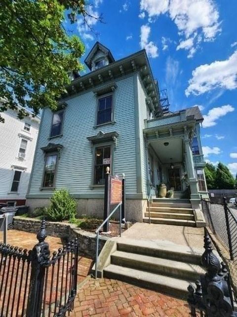 390 Broadway lower Providence RI 02909