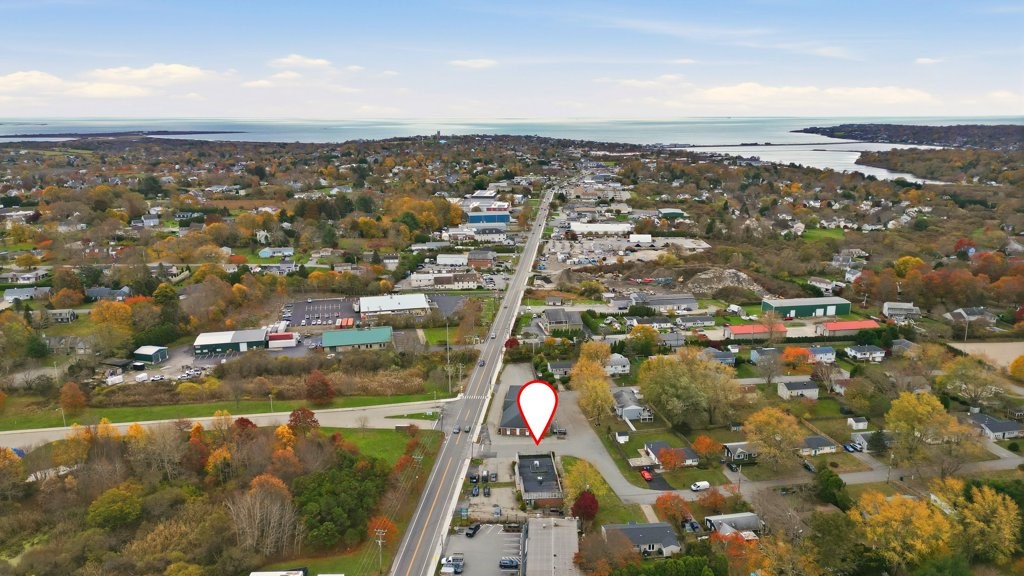 1120 Aquidneck Avenue