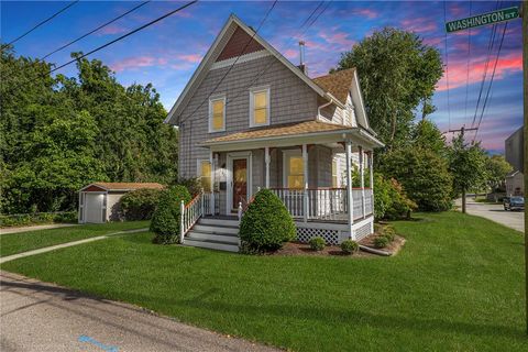 92 Washington Street Warwick RI 02888