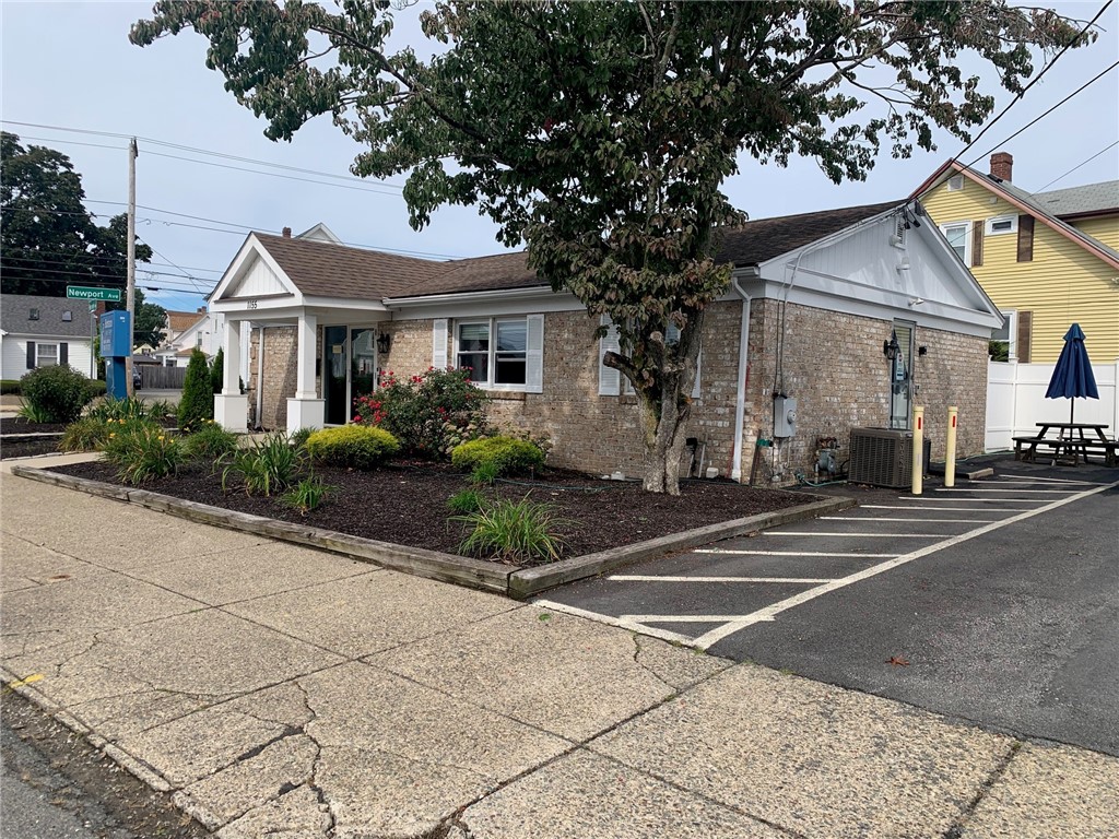 1155 Newport Avenue