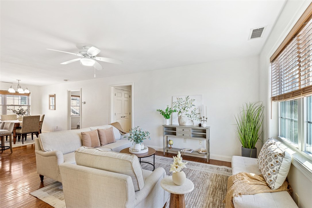 60 Bay Spring Avenue A9