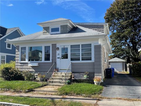 25 Elinora Street East Providence RI 02915