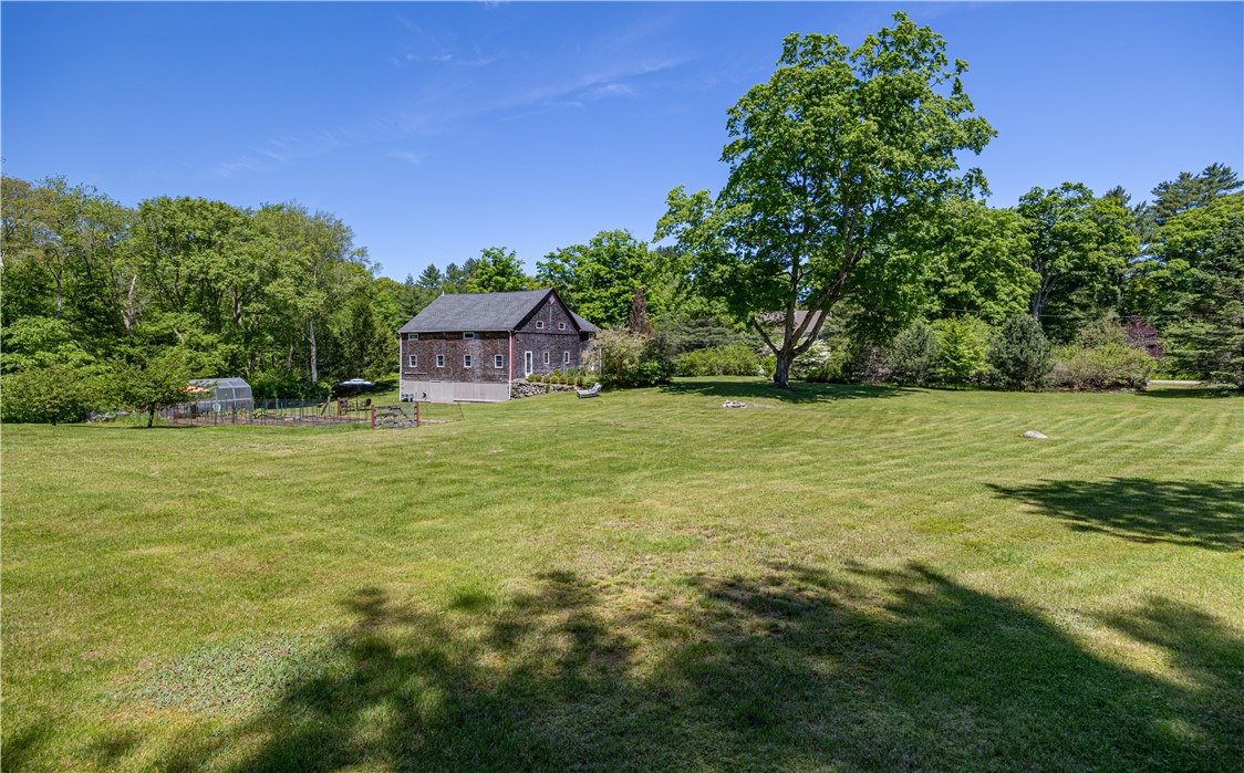 121 Foster Center Road 123