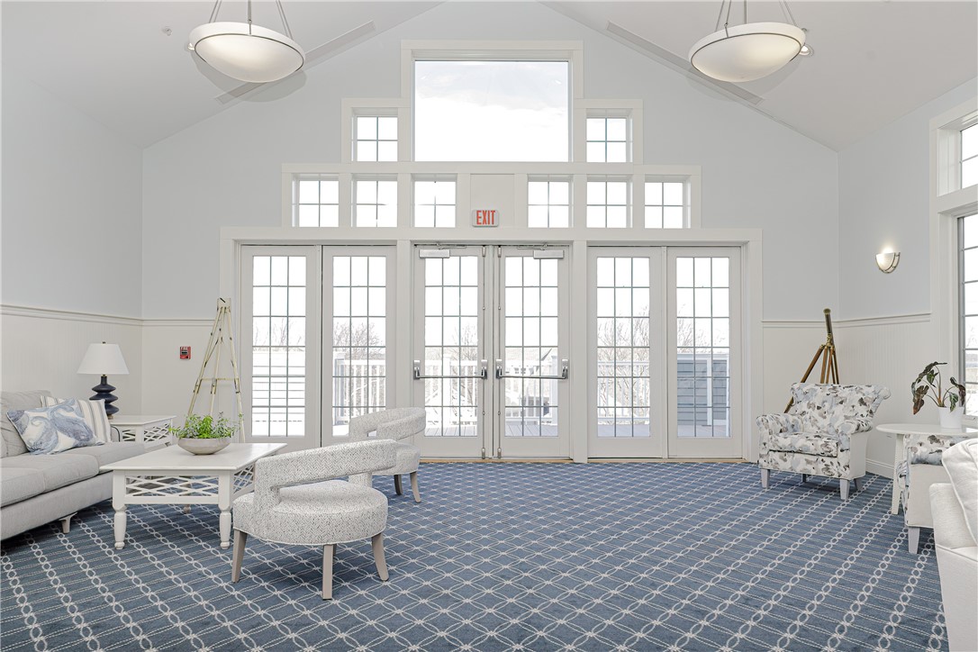 Tiverton, Rhode Island 02878, United States, 1 Bedroom Bedrooms, ,2 BathroomsBathrooms,Residential,Active,12885