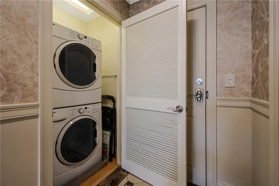 Tiverton, Rhode Island 02878, United States, 1 Bedroom Bedrooms, ,2 BathroomsBathrooms,Residential,Active,12885