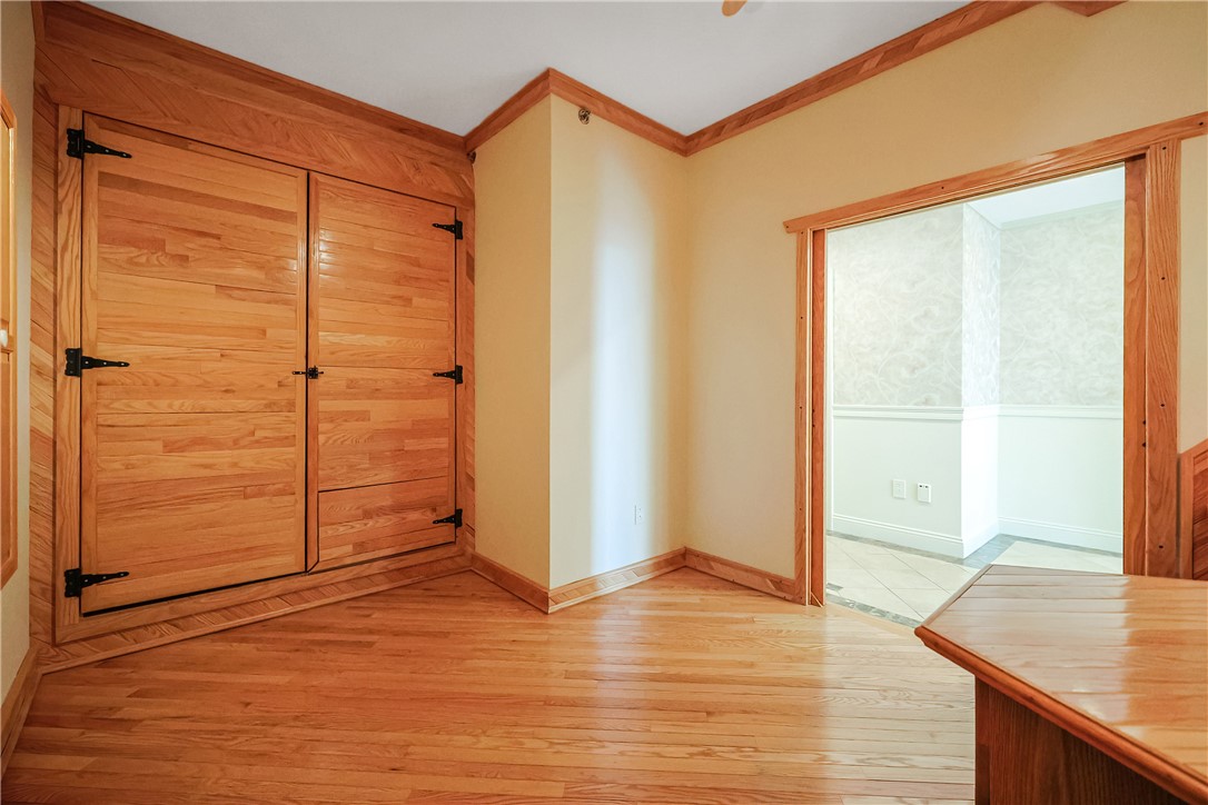 Tiverton, Rhode Island 02878, United States, 1 Bedroom Bedrooms, ,2 BathroomsBathrooms,Residential,Active,12885