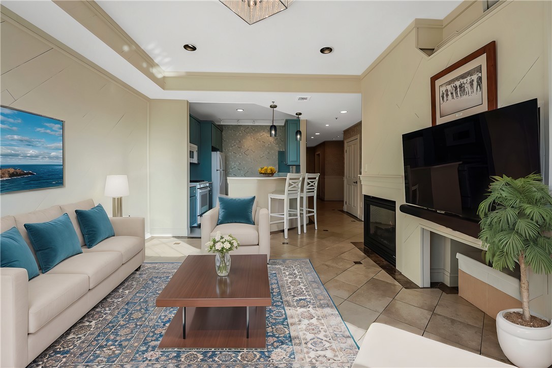 Tiverton, Rhode Island 02878, United States, 1 Bedroom Bedrooms, ,2 BathroomsBathrooms,Residential,Active,12885