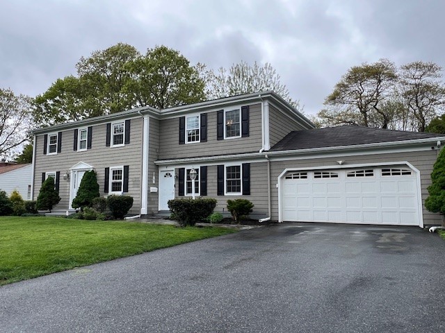 17 Meadowbrook Drive
