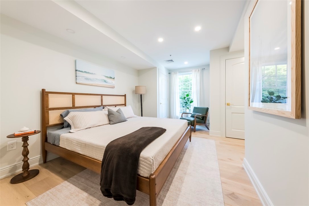 10 Brown & Howard 107