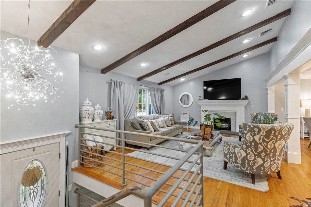 22 Gilbert Stuart Drive