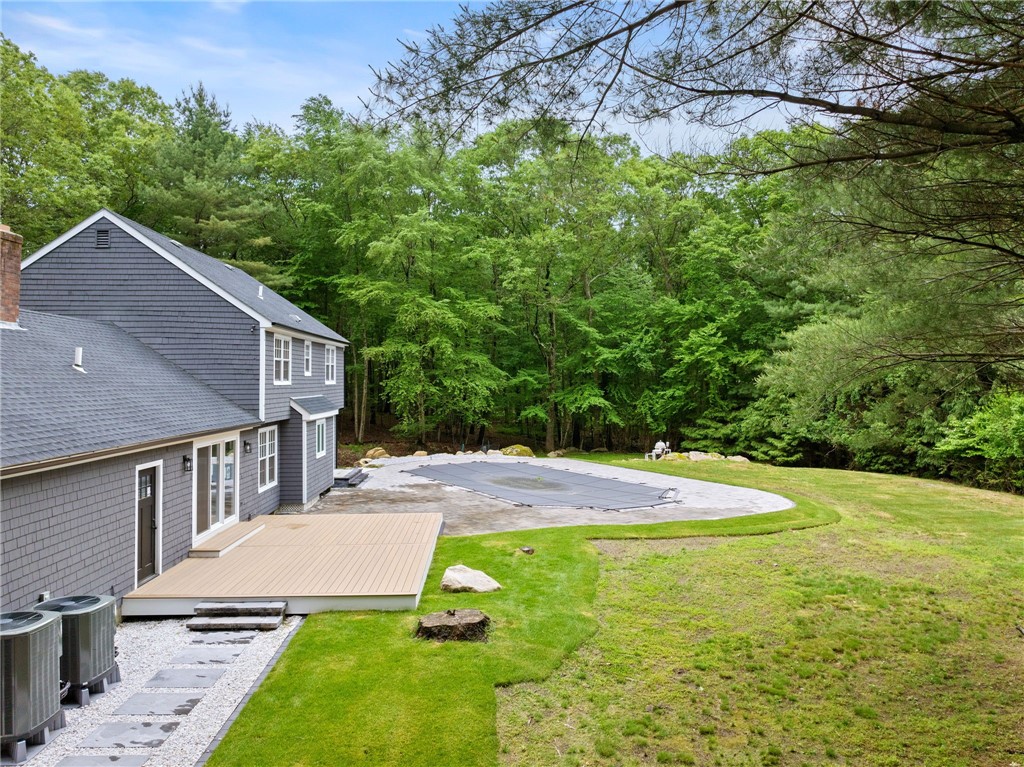 1575 MIDDLE Road
