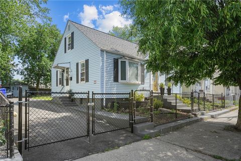 Single Family Residence in Pawtucket RI 22 Clark Avenue 24.jpg