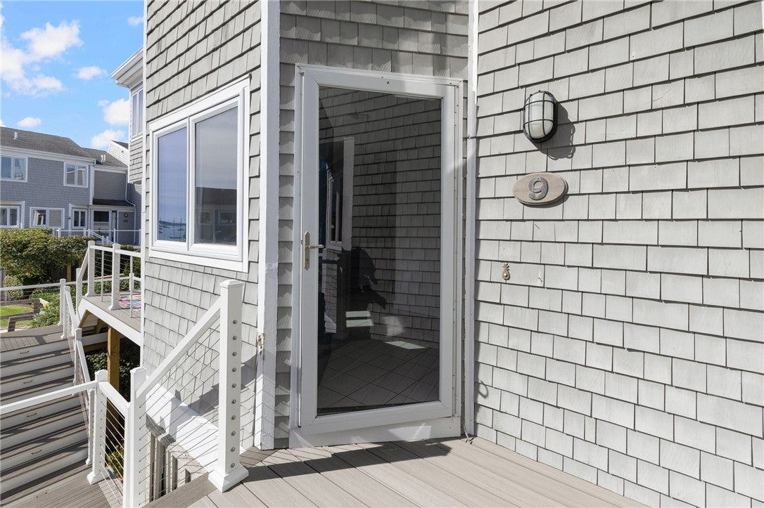 9 Poppasquash Road