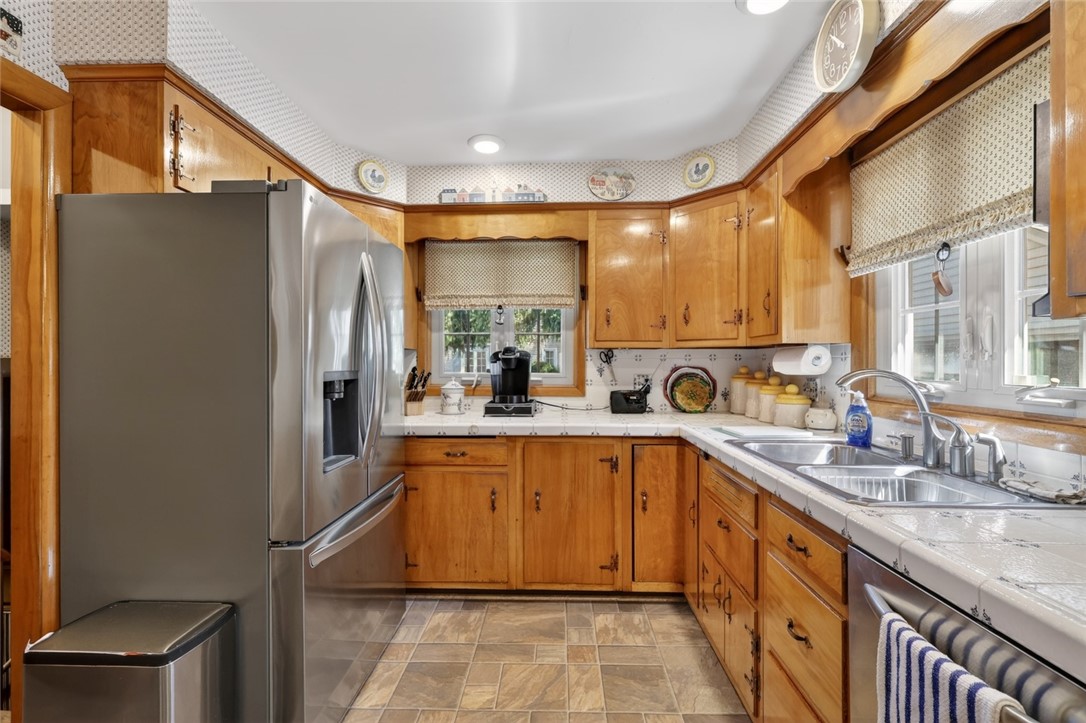 2338 Cranston Street