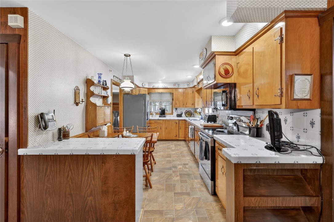 2338 Cranston Street