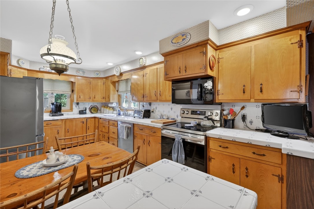 2338 Cranston Street