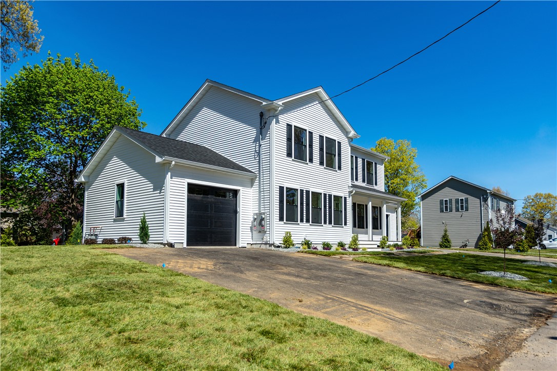 81 Cadora Avenue