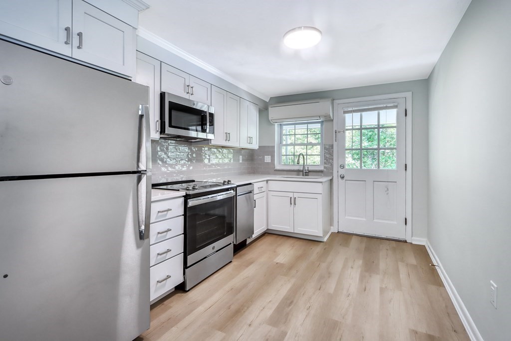 407 Washington Street 2