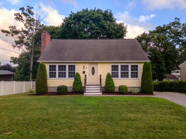 View Warwick, RI 02888 house