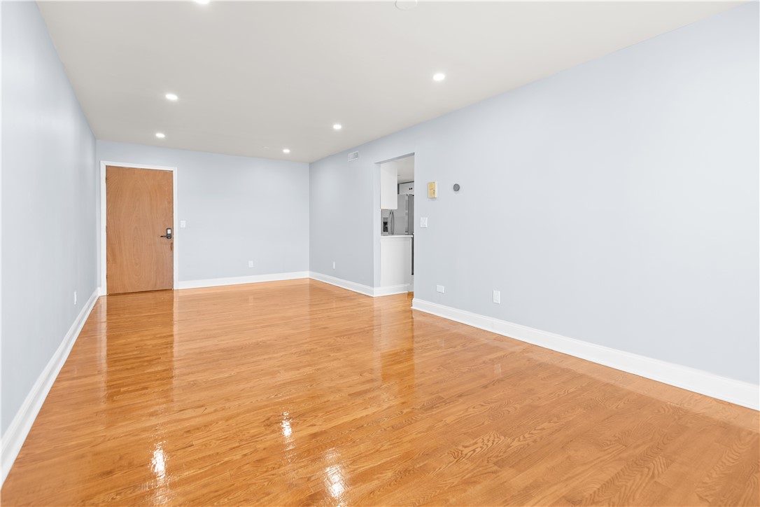 1143 Hartford Avenue 4C