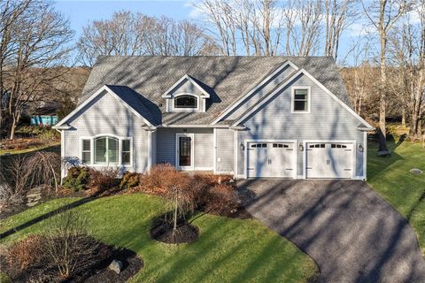 35 Abbey Road South Kingstown RI 02879