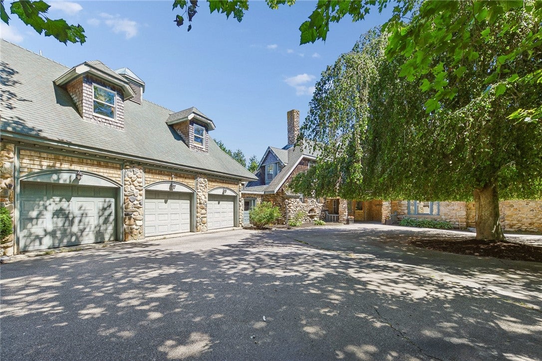 25 Wildfield Farm Road