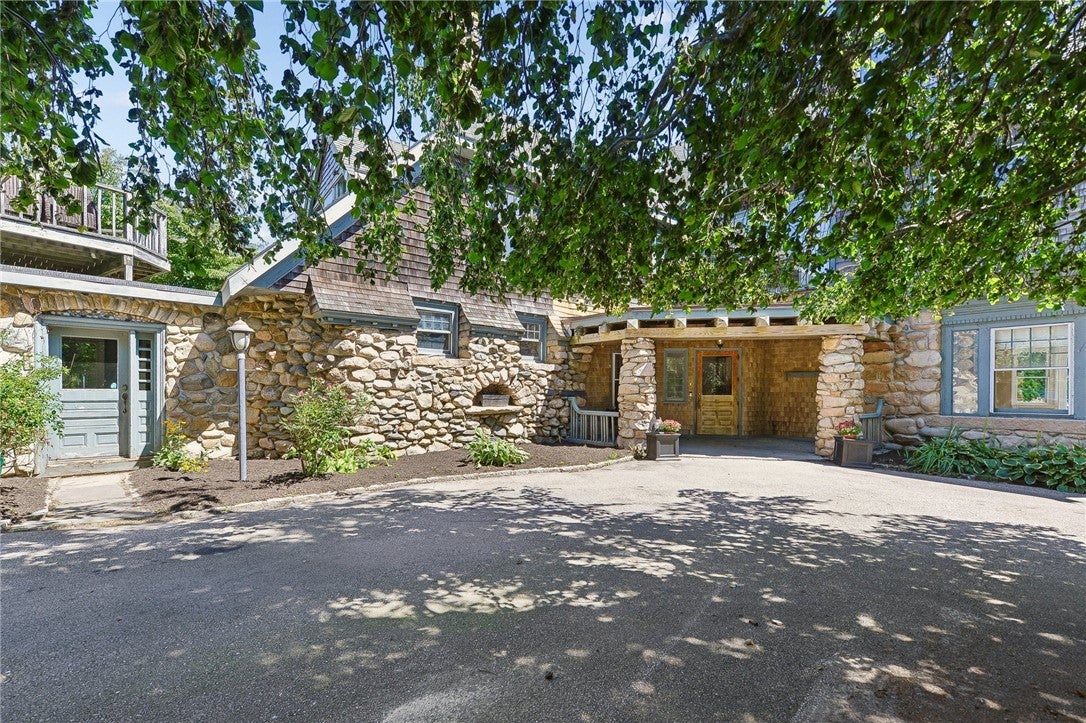 25 Wildfield Farm Road