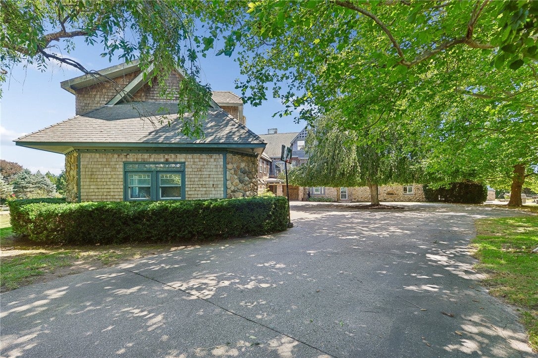 25 Wildfield Farm Road