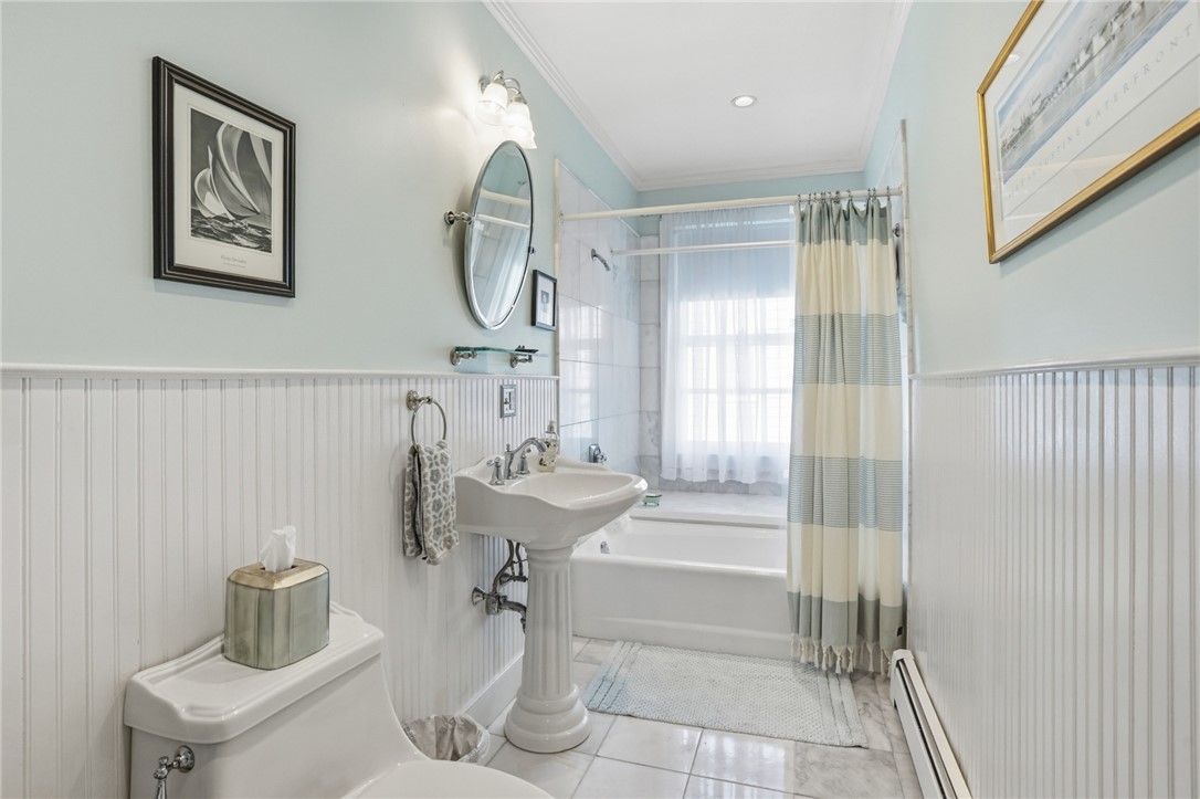 Bristol, Rhode Island, 02809, United States, 3 Bedrooms Bedrooms, ,4 BathroomsBathrooms,Residential,Pending,2045535