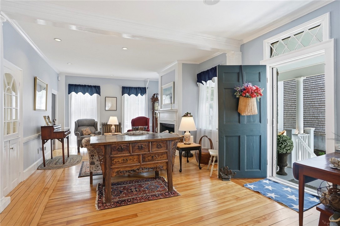 Bristol, Rhode Island, 02809, United States, 3 Bedrooms Bedrooms, ,4 BathroomsBathrooms,Residential,Pending,2045535