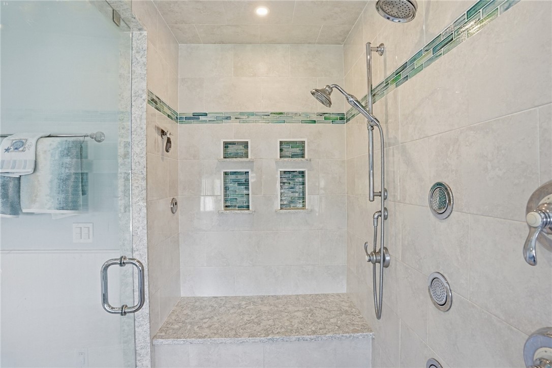 Bristol, Rhode Island, 02809, United States, 3 Bedrooms Bedrooms, ,4 BathroomsBathrooms,Residential,Pending,2045535