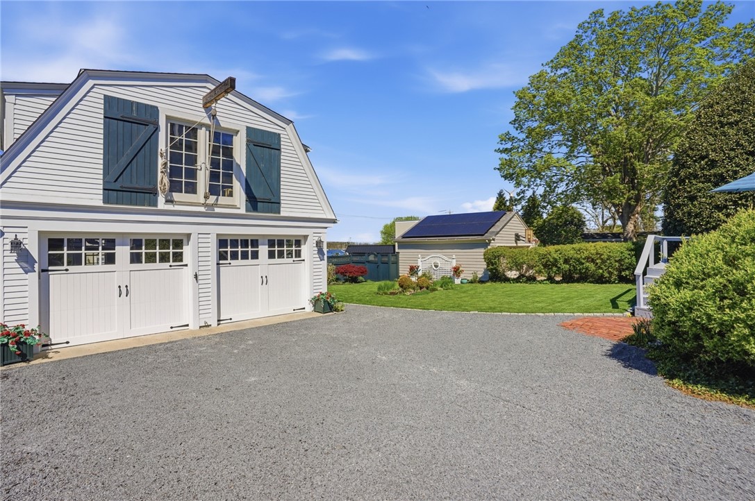 Bristol, Rhode Island, 02809, United States, 3 Bedrooms Bedrooms, ,4 BathroomsBathrooms,Residential,Pending,2045535