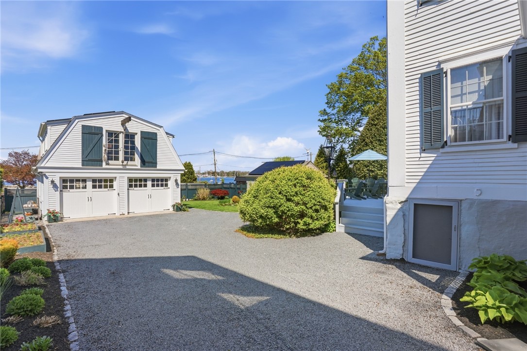 Bristol, Rhode Island, 02809, United States, 3 Bedrooms Bedrooms, ,4 BathroomsBathrooms,Residential,Pending,2045535