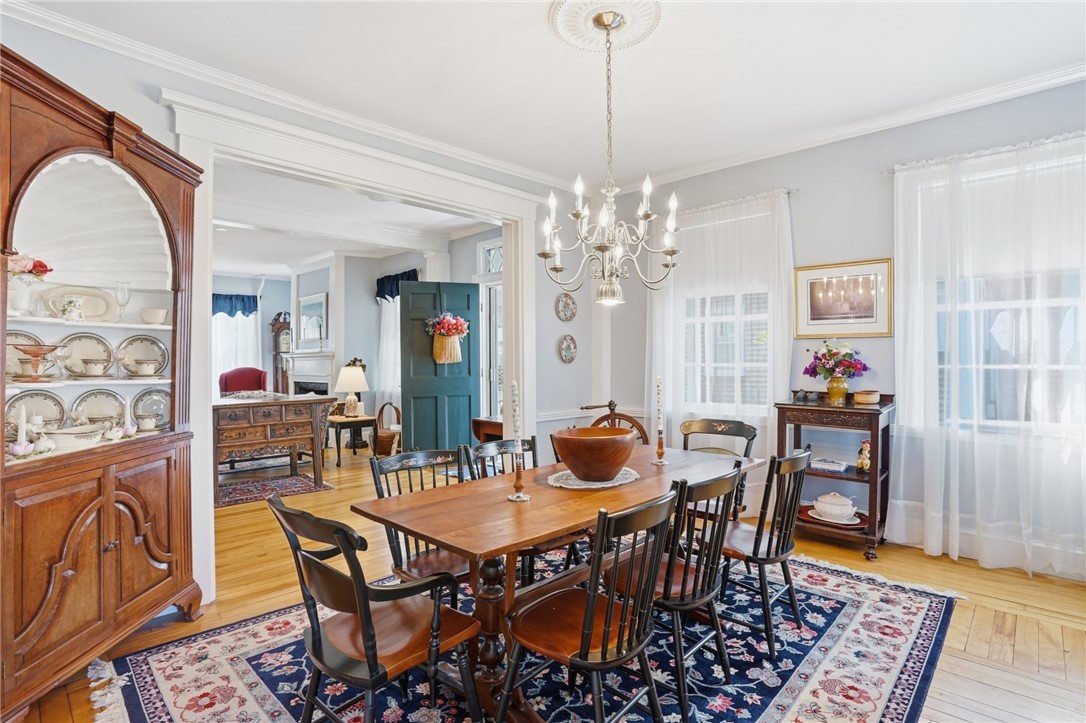 Bristol, Rhode Island, 02809, United States, 3 Bedrooms Bedrooms, ,4 BathroomsBathrooms,Residential,Pending,2045535