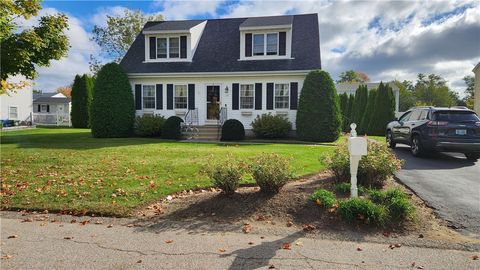 27 Hamlet Court Bristol RI 02809