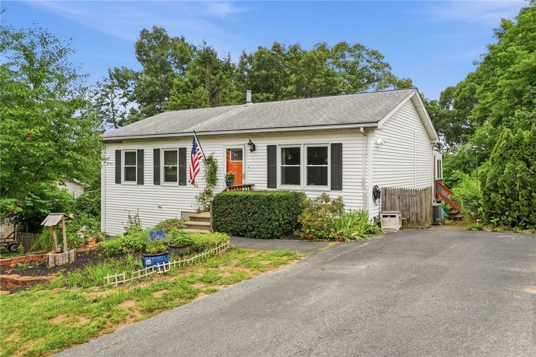 37 Crestwood Drive