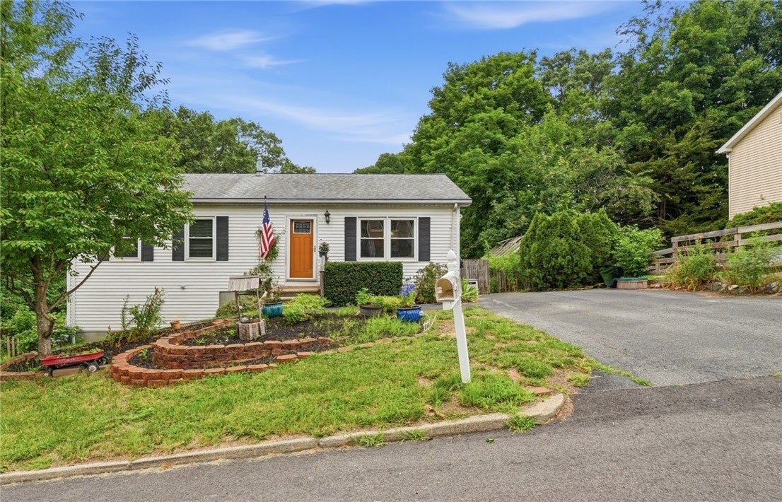 37 Crestwood Drive