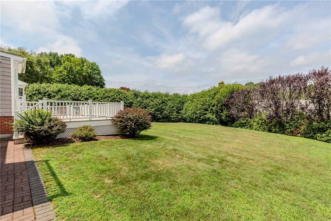 11 MacIntosh Drive